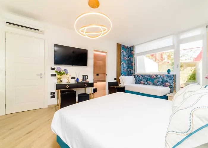 Nicholhouse - Breakfast Included Pensionat Sant'Agnello