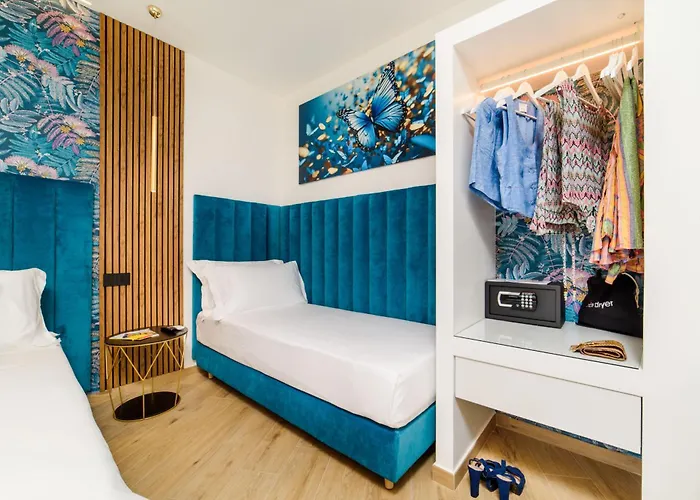 Nicholhouse - Breakfast Included 4*