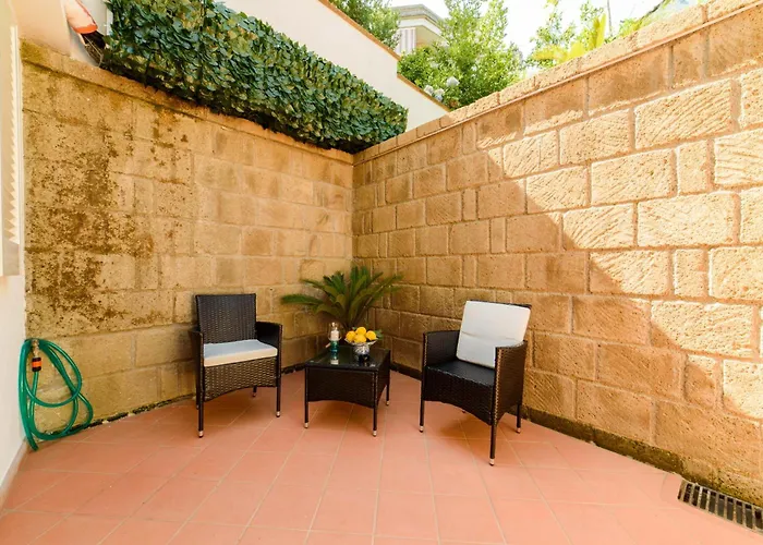 Nicholhouse - Breakfast Included Pensionat 4*